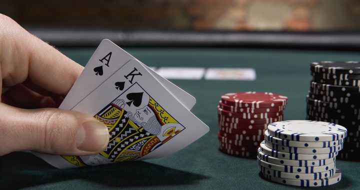 Dynamics in Multihand Blackjack