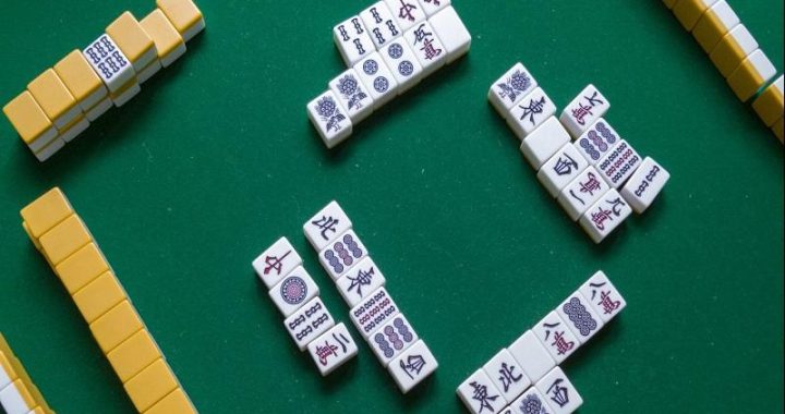 Beginner’s Guide to Playing Mahjong